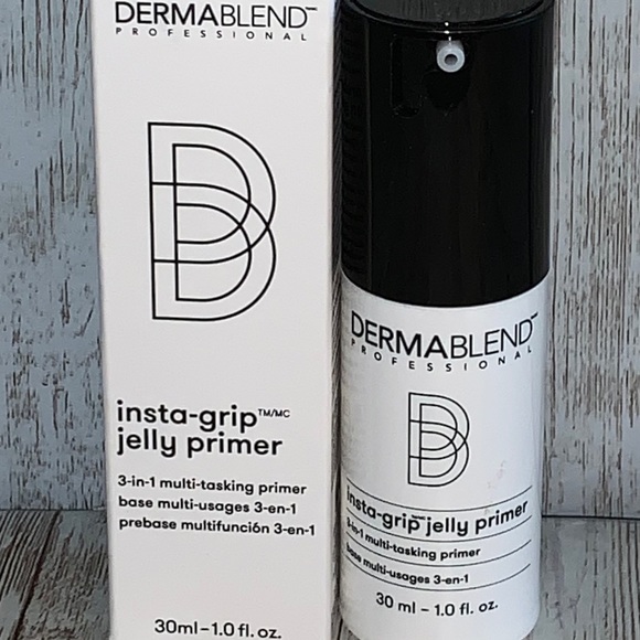 Poresaver Matte Makeup Primer by dermablend #6